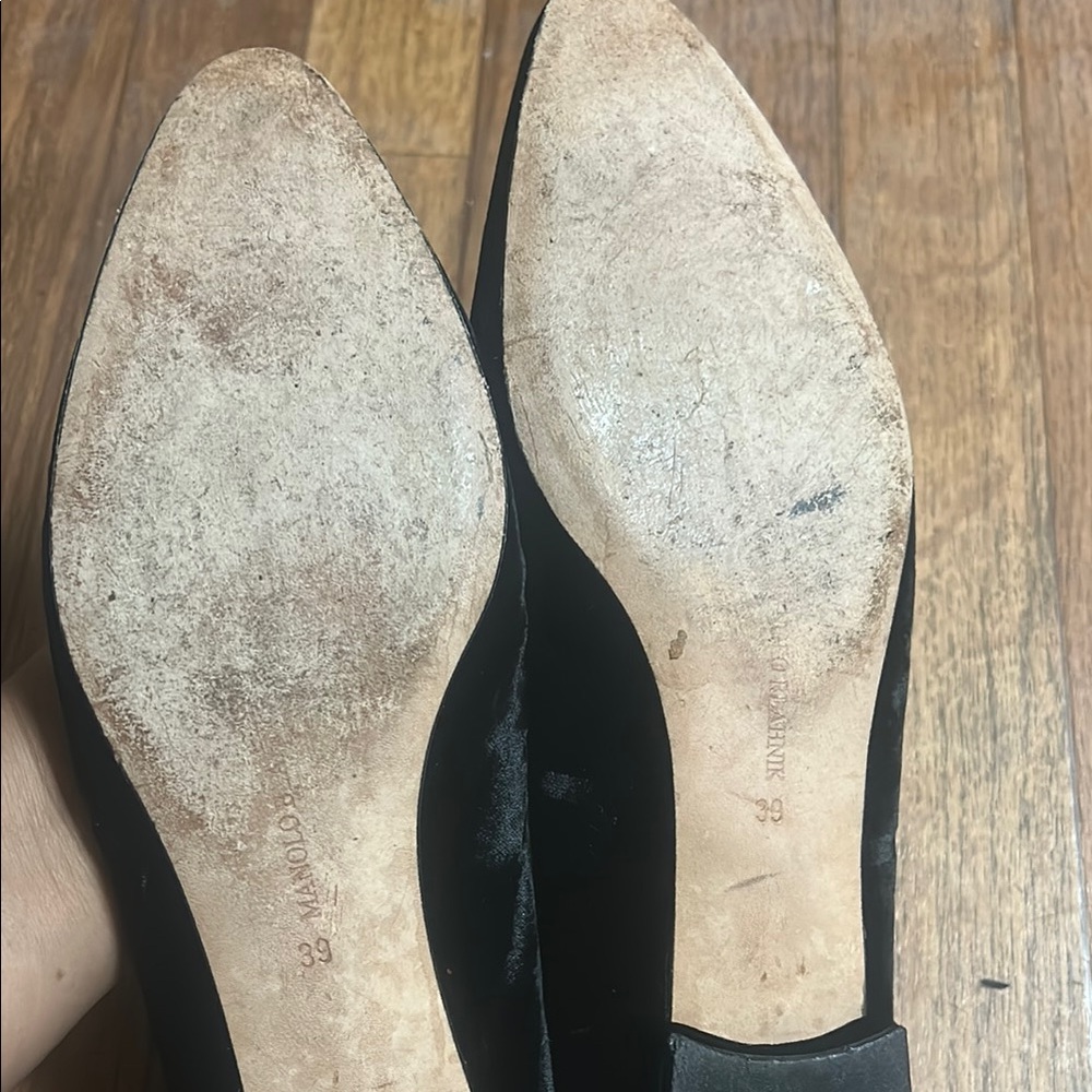 Manolo Blahnik Black Flats Velvet Pointed Toe - Picture 5 of 10